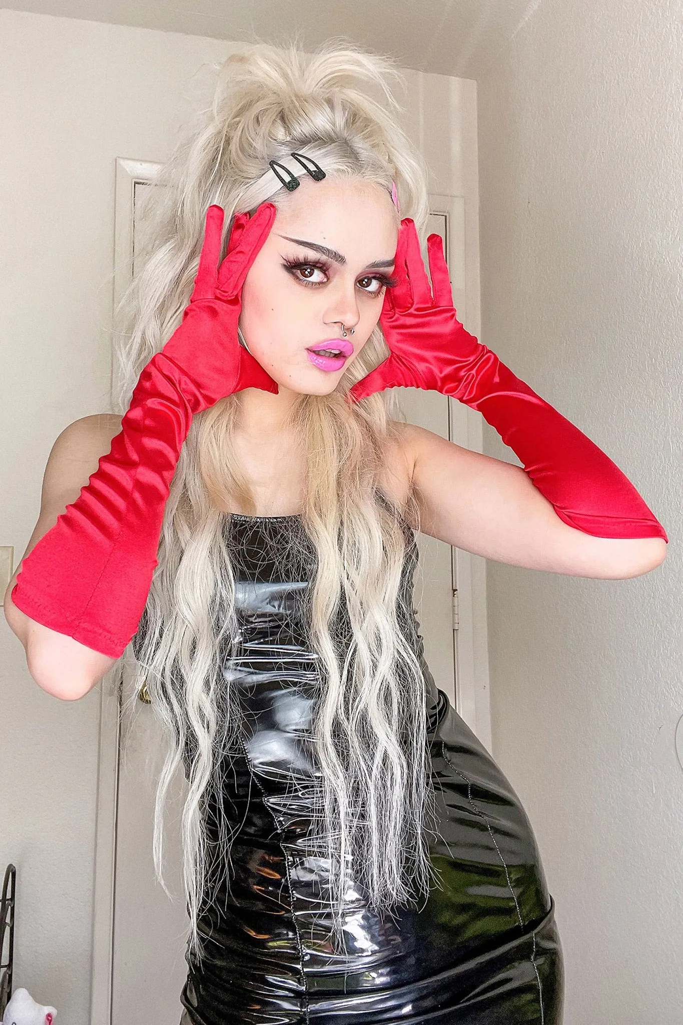 Alert Viral Satin Gloves
