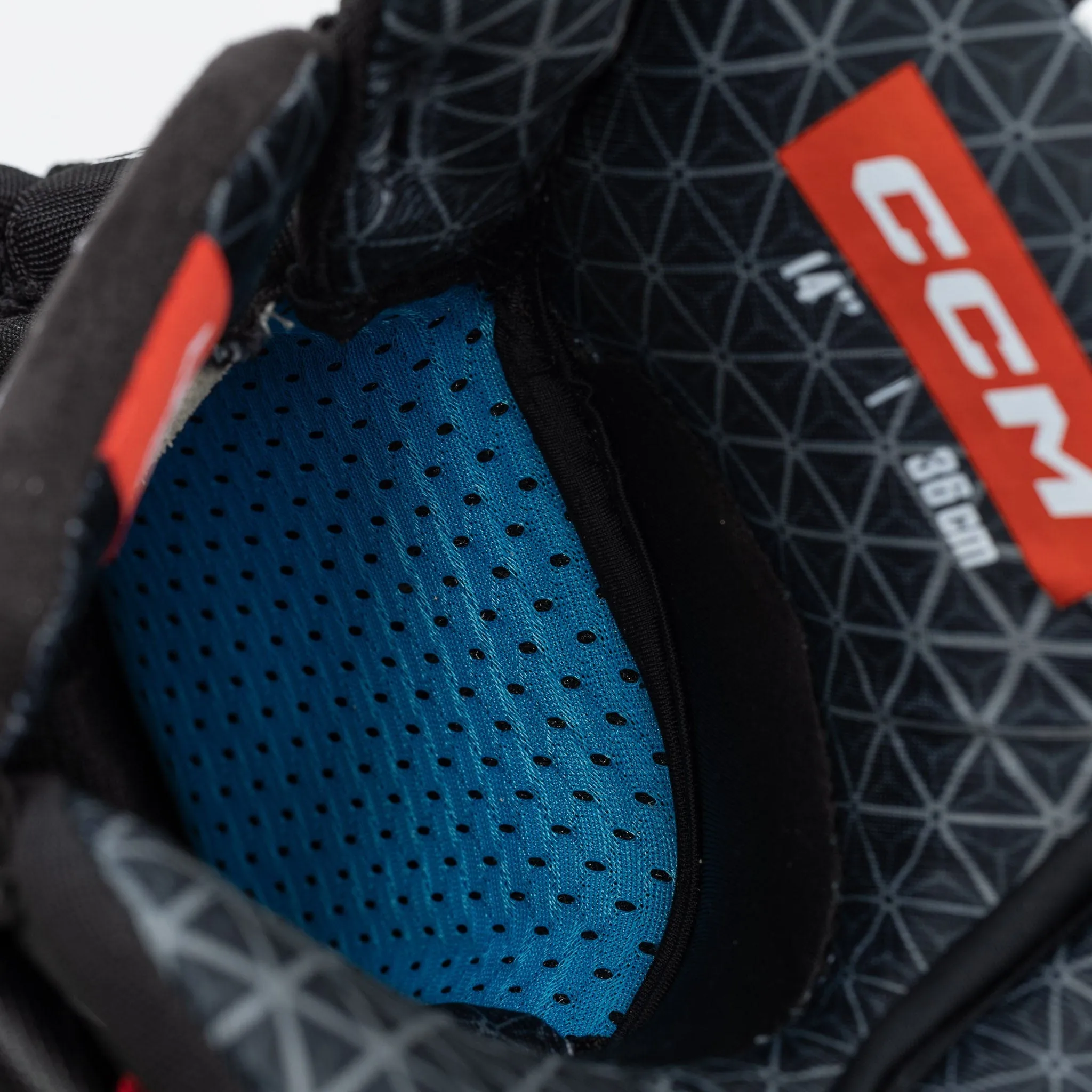 CCM Jetspeed FT6 Pro Junior Hockey Gloves