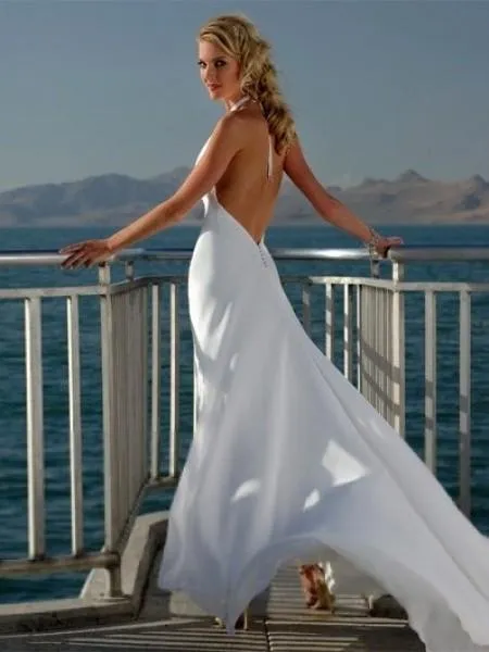 Empire V-neck Court Trains Sleeveless Tulle Beach Wedding Dresses for Brides-708701