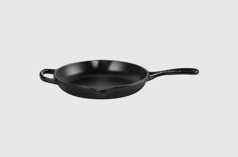 Le Creuset Cast Iron Round Skillet 20cm - Satin Black