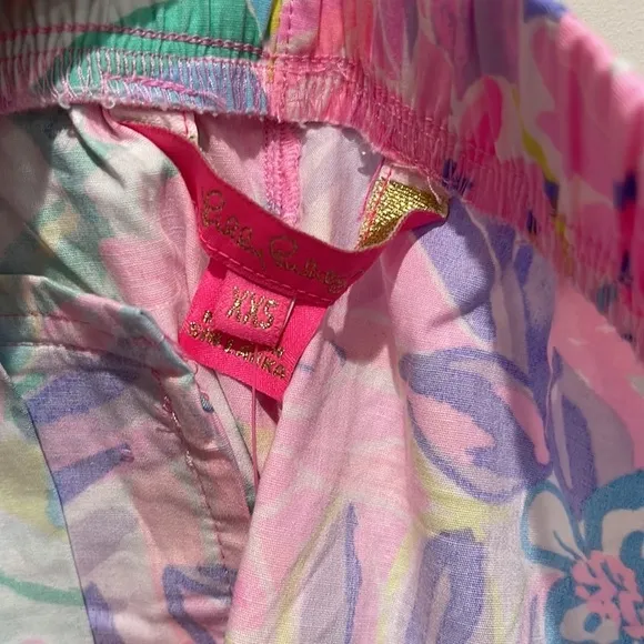 Lilly Pulitzer Ocean View shorts. Style # 002075 Size XXS.
