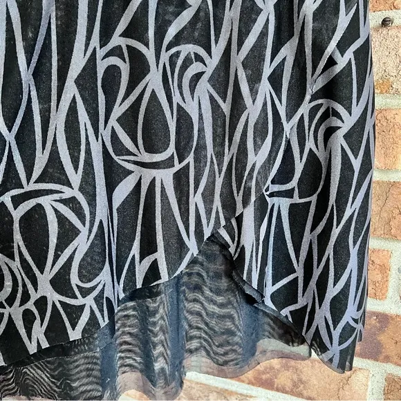 lululemon athletica Tulip Skirt EUC Sz8 Rare