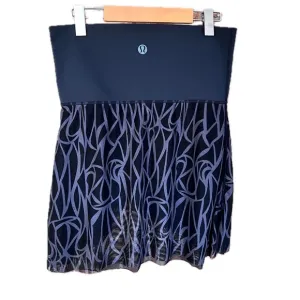 lululemon athletica Tulip Skirt EUC Sz8 Rare