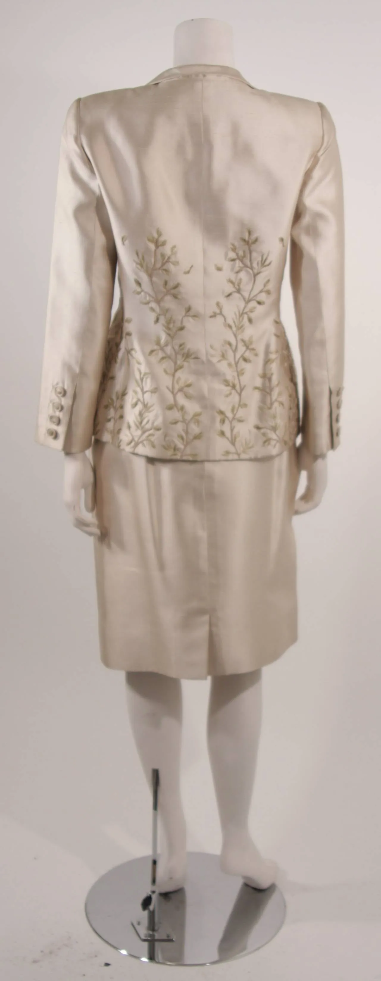 OSCAR DE LA RENTA Champagne Silk with Sage Embroidery Skirt Suit Size 10