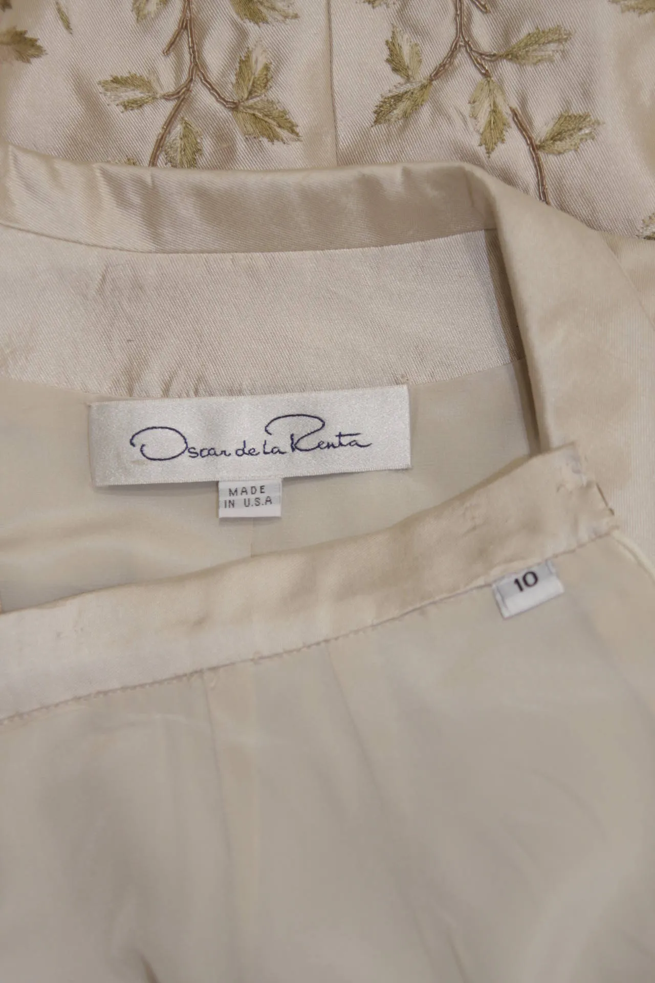 OSCAR DE LA RENTA Champagne Silk with Sage Embroidery Skirt Suit Size 10