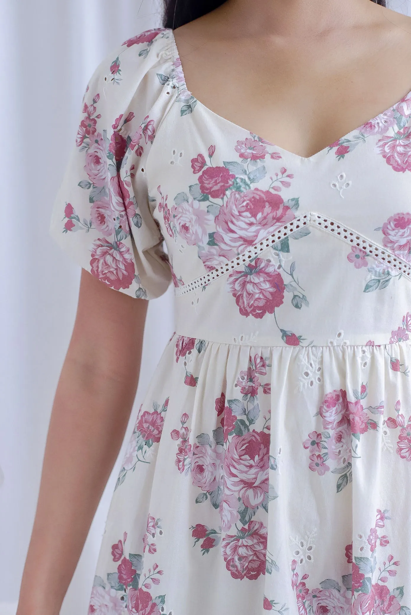 *Premium* TDC Bella Floral Eyelet Crochet Dress In Cream/Pink