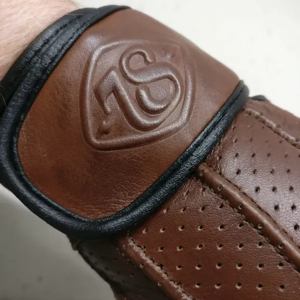 Speed Gloves