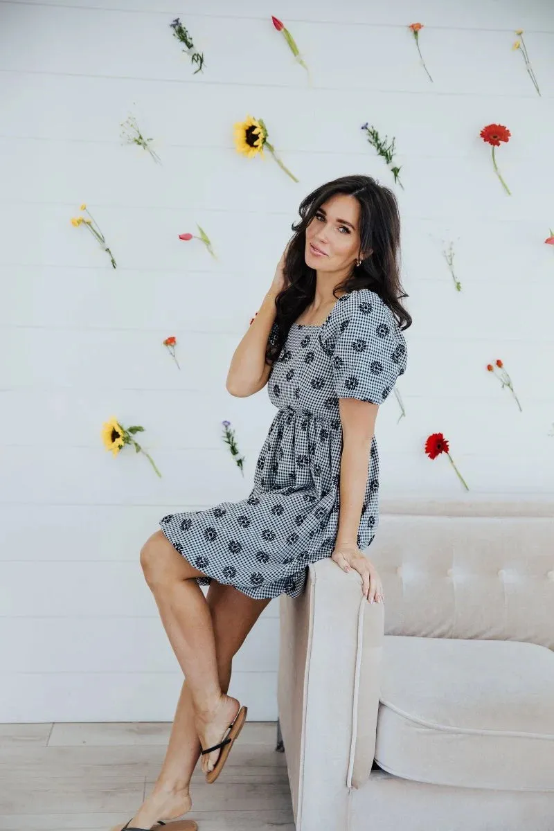 The Manhatten in Sunflower Gingham