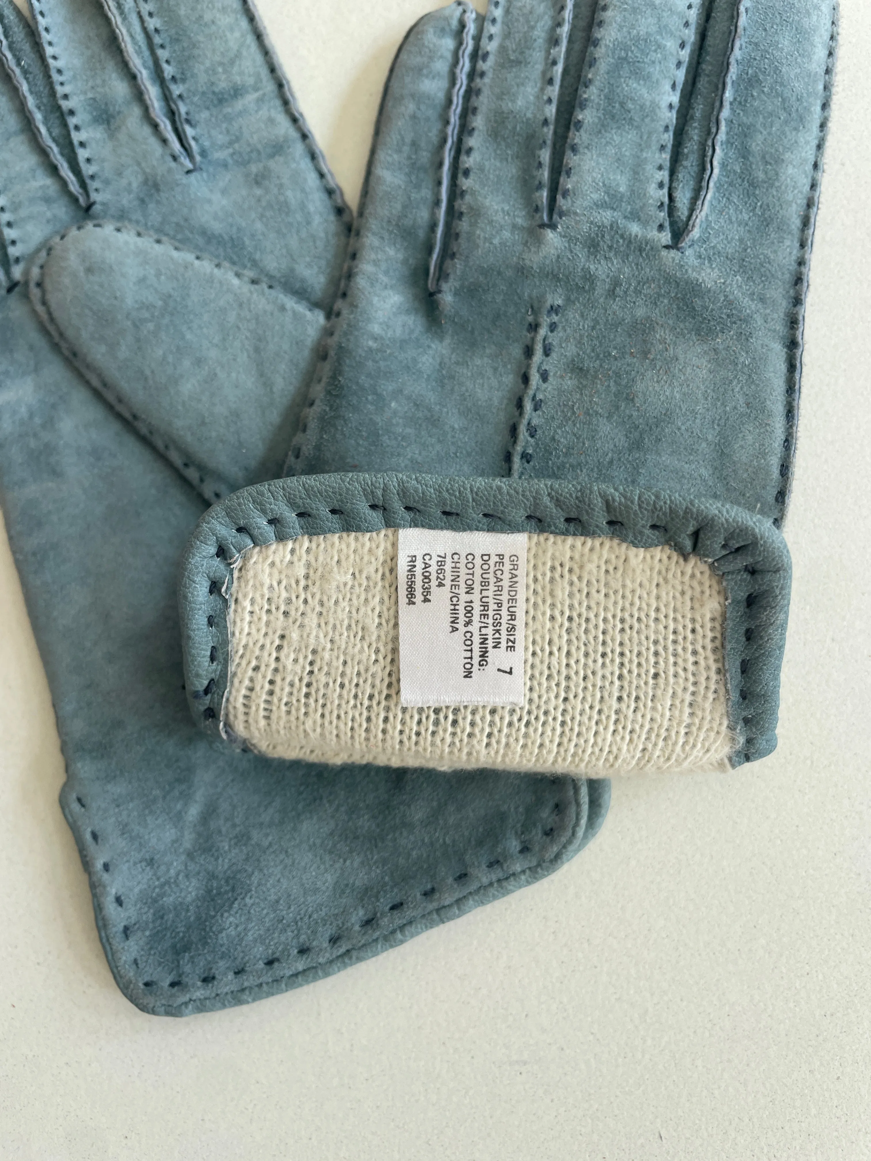 Vintage Jordache Suede Gloves