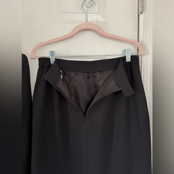 VTG Sag Harbor Suits Black White Stitch Trim Skirt Suit Size 10