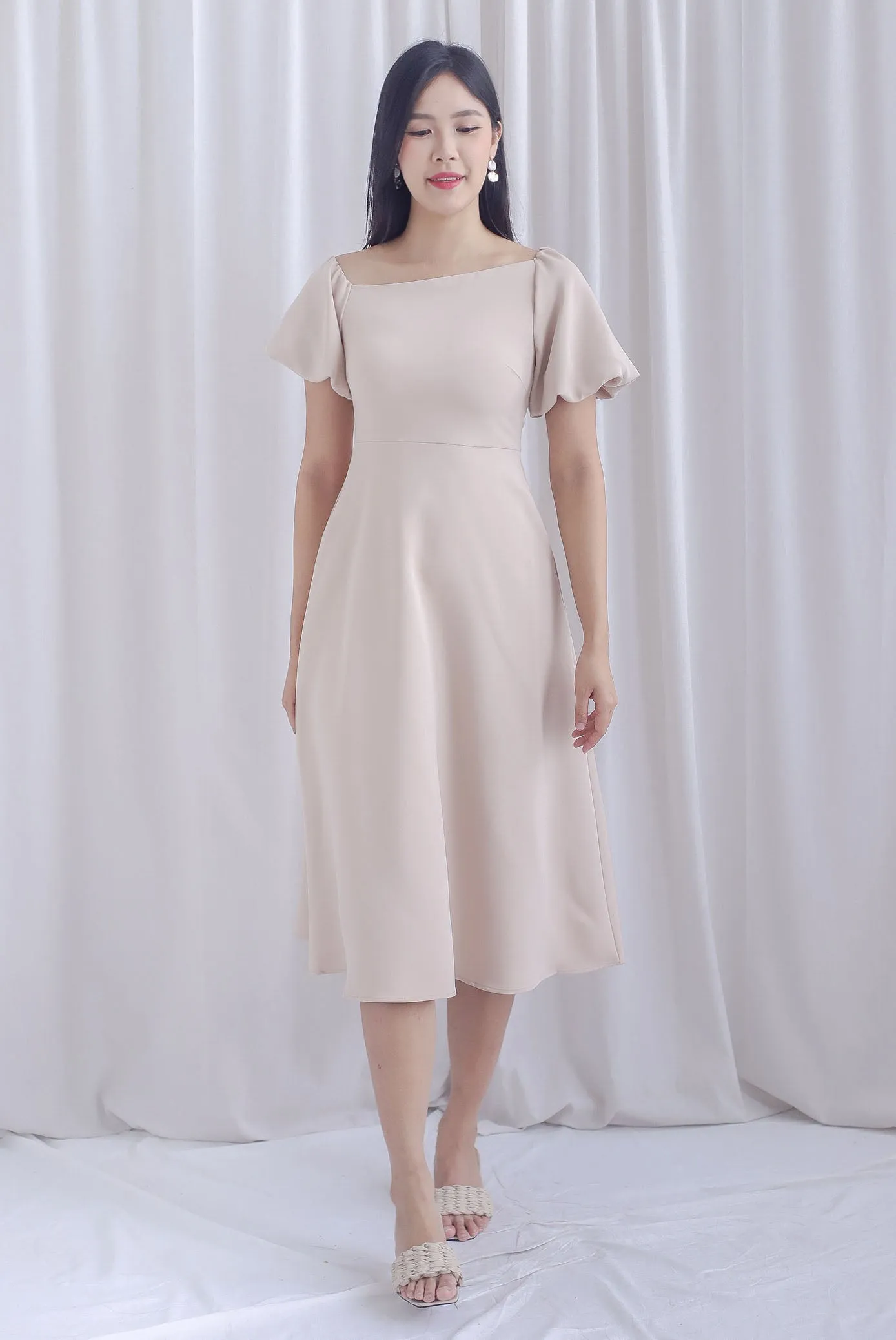 Zendaya Asymm Neckline Puffy Sleeve Dress In Ecru