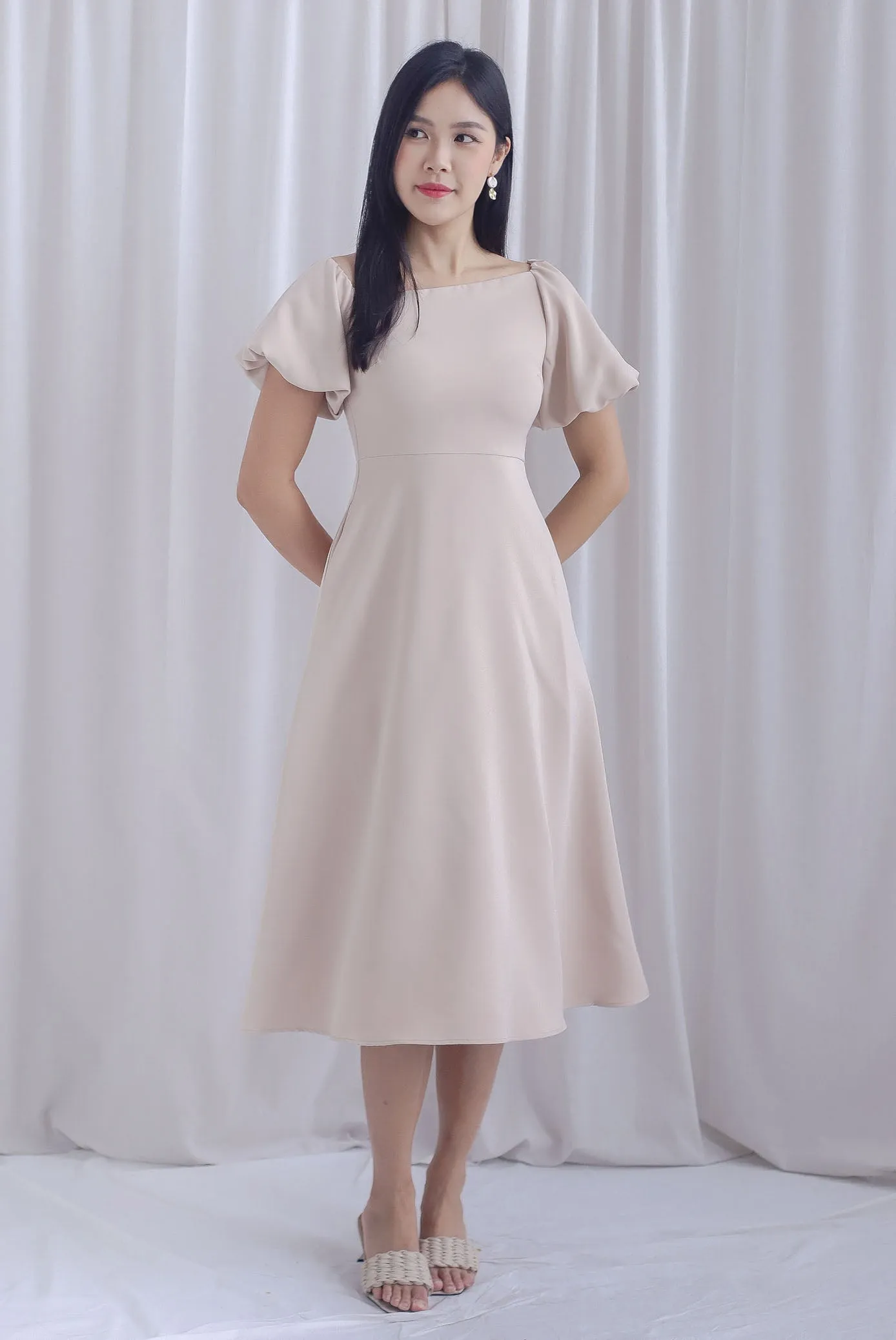 Zendaya Asymm Neckline Puffy Sleeve Dress In Ecru
